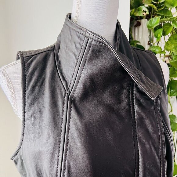 Vintage Liz Claiborne Espresso Brown Genuine Lambskin Leather Soft Biker Vest -M - Picture 2 of 9
